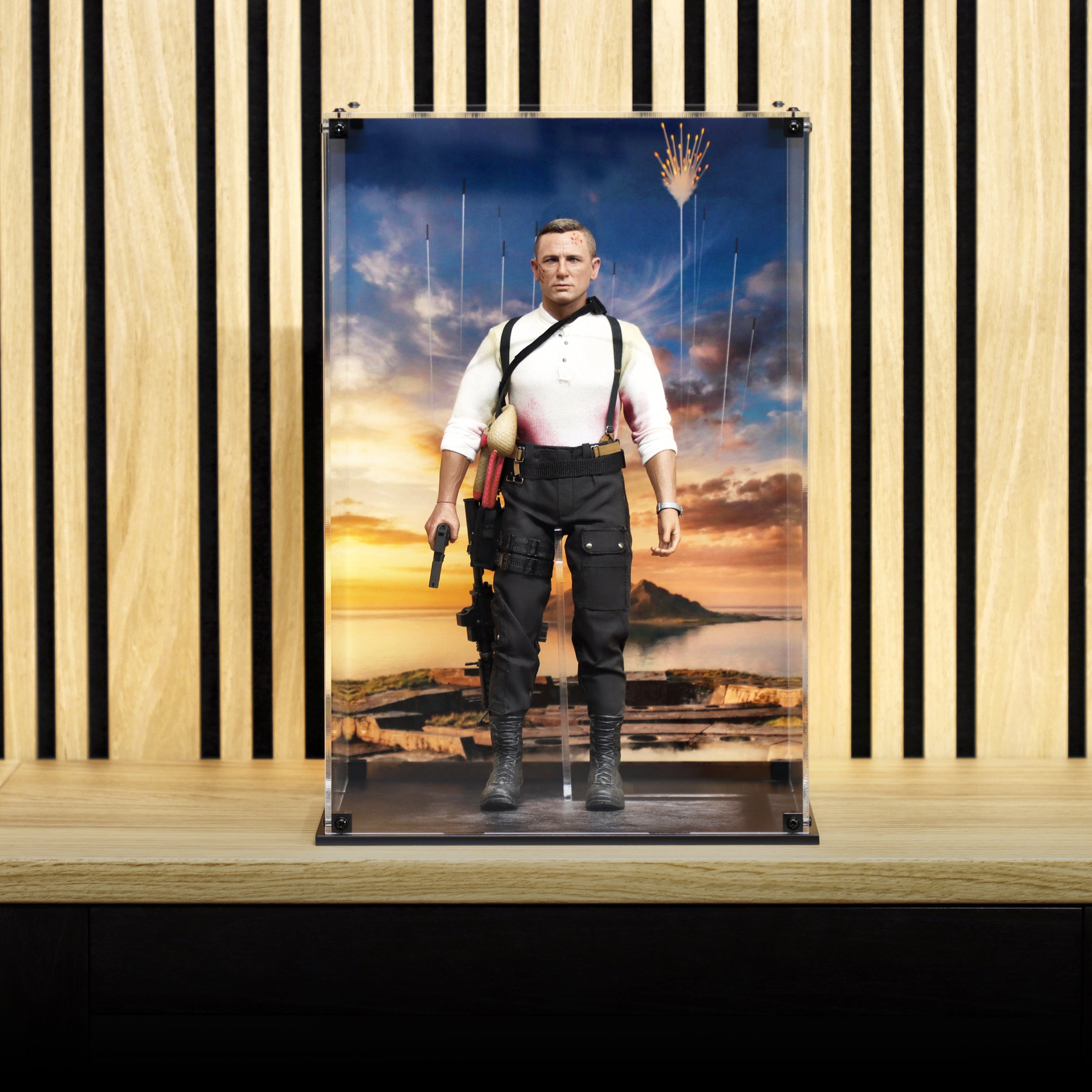 Display Case for Hot Toys No Time To Die 007 James Bond