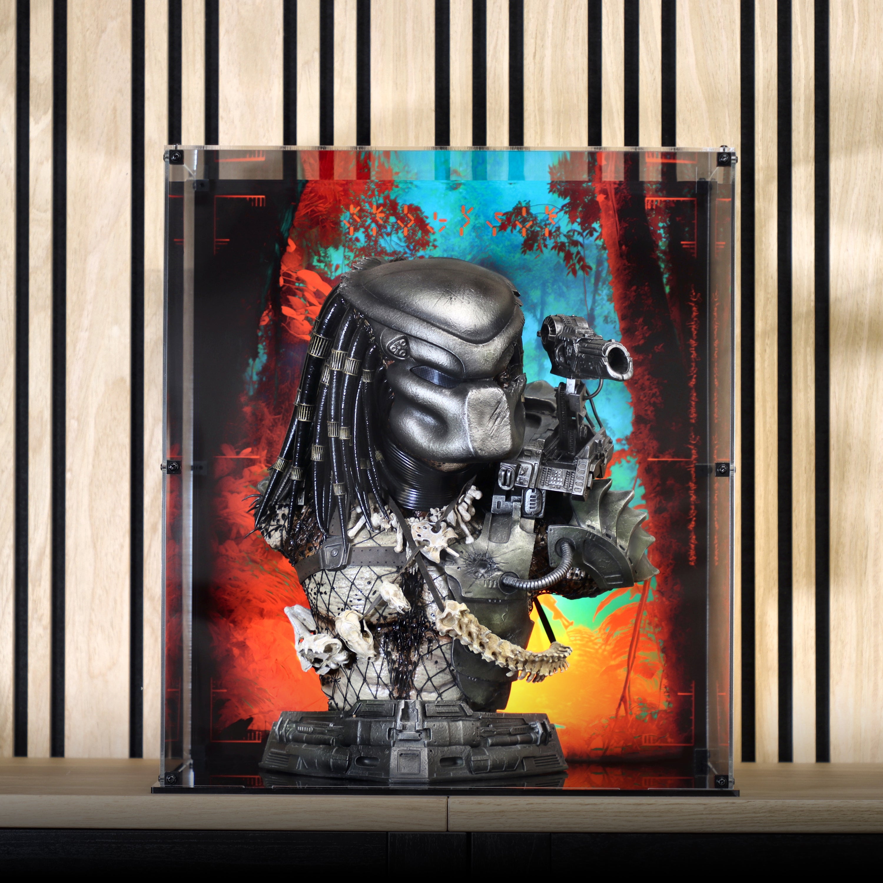 Display Case for Prime 1 Jungle Hunter Predator Bust Battle-Damaged