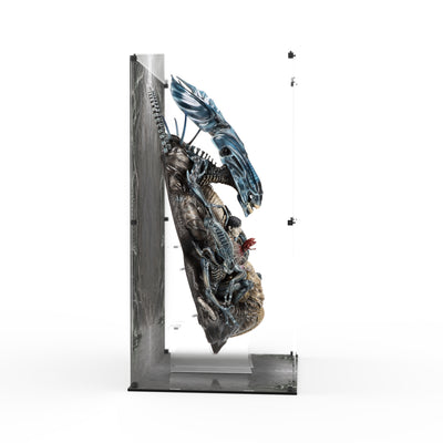 Prime 1 Studio Queen Alien Display Case with Stand